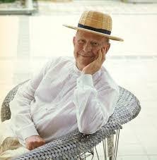 Jack Lenor Larsen, 93