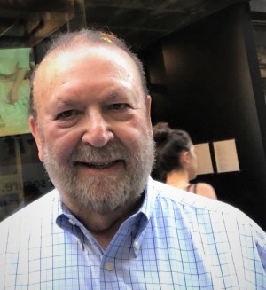 Veteran Agent Richard Gladstein Dies